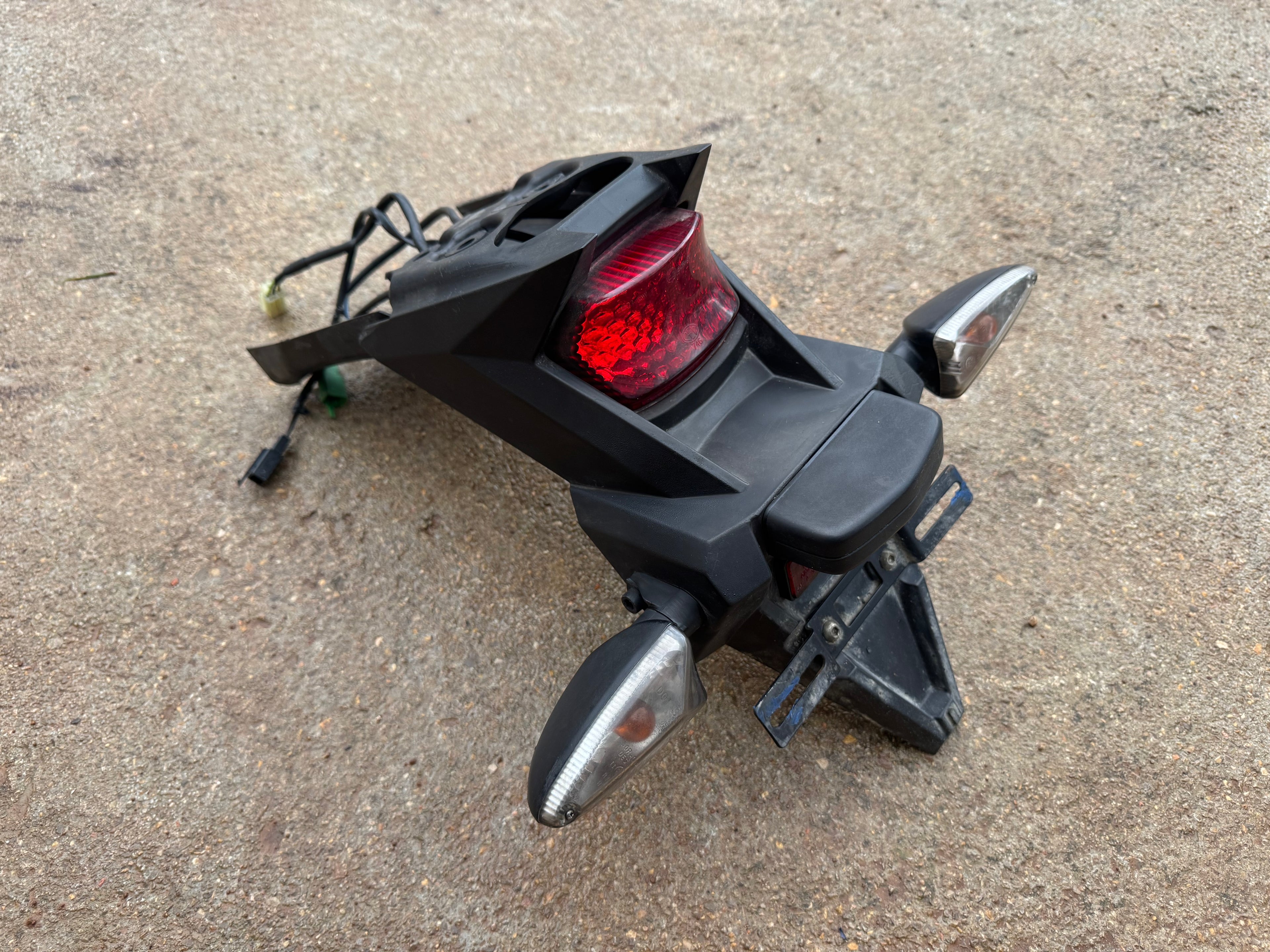 Support plaque immatriculation Yamaha 125 WRX