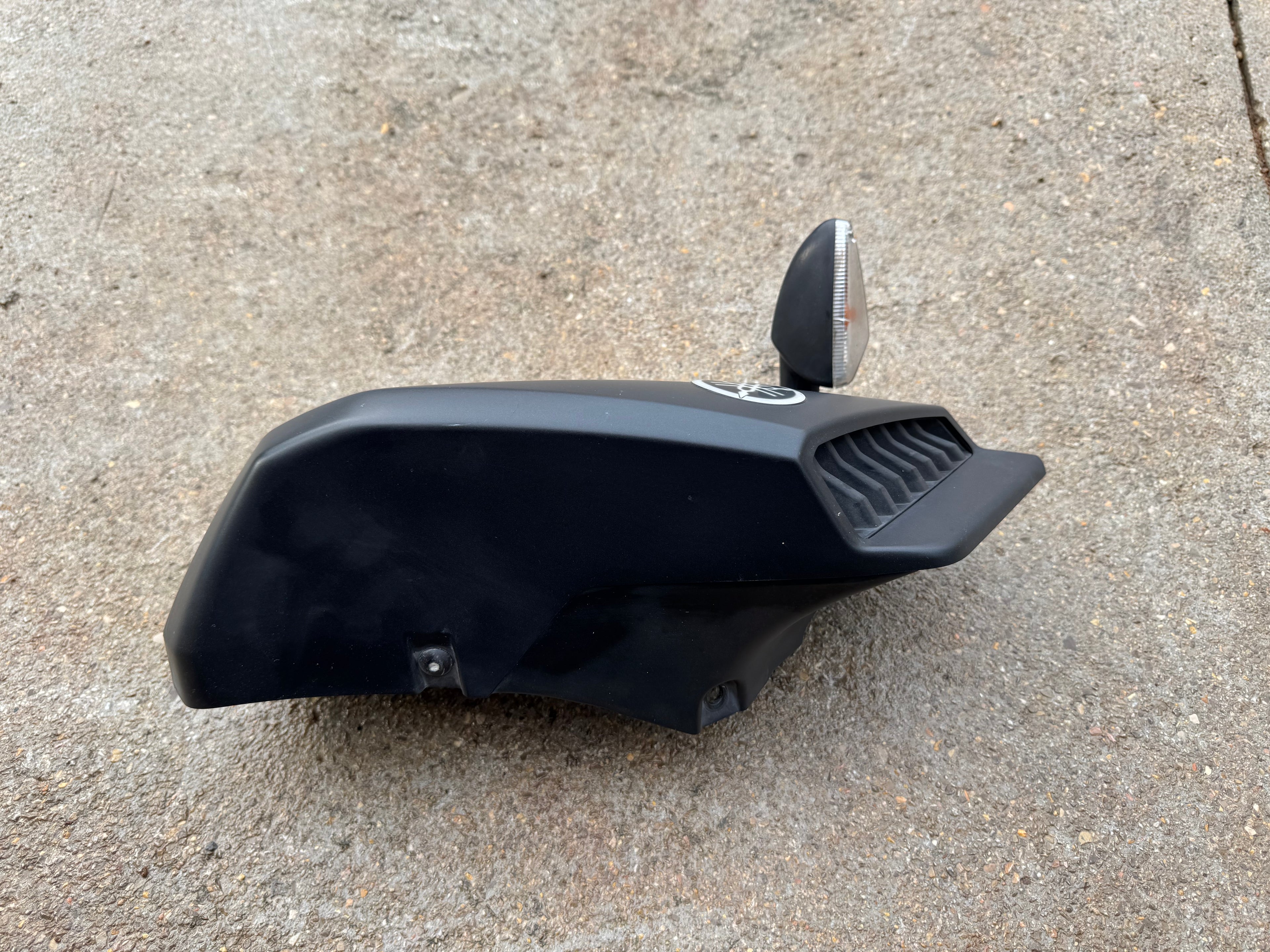 Carénage avant G Yamaha MT125