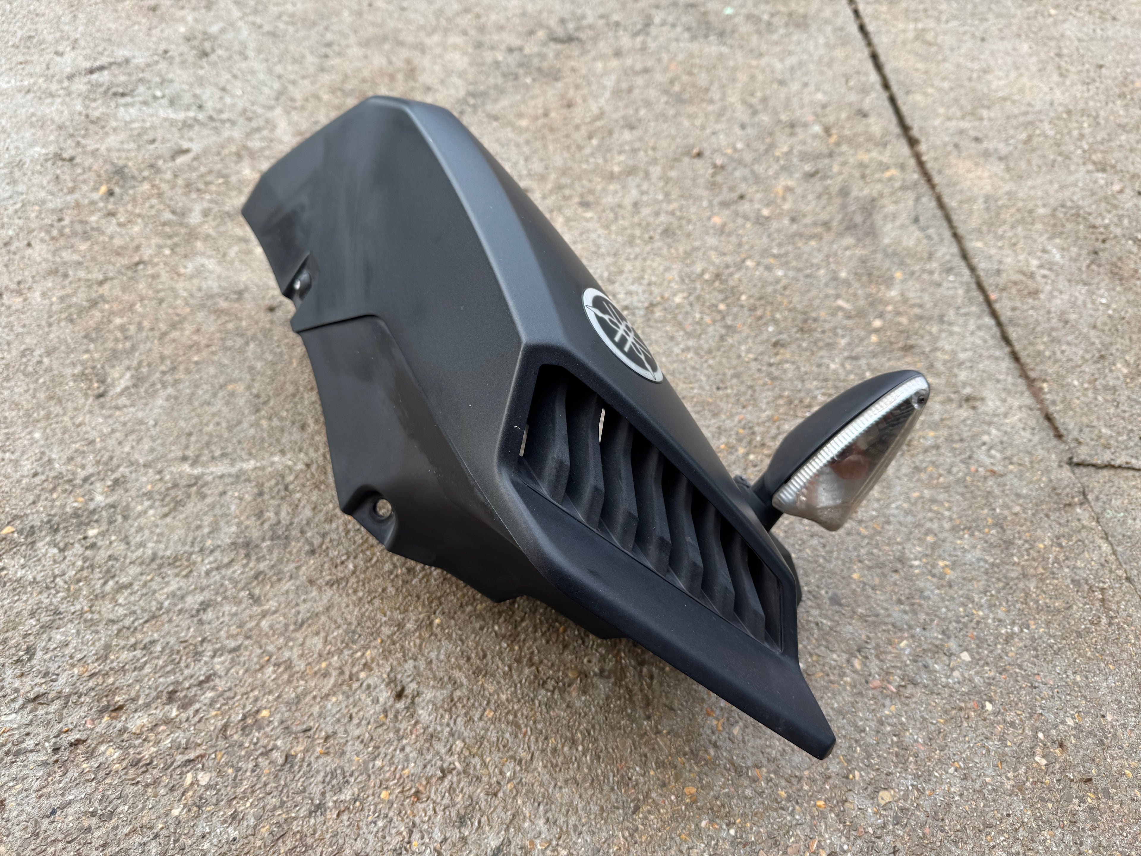 Carénage avant G Yamaha MT125