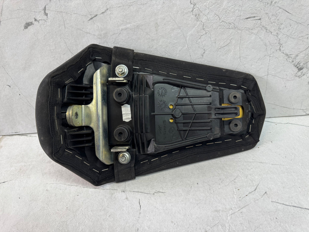 Selle arrière Yamaha MT125