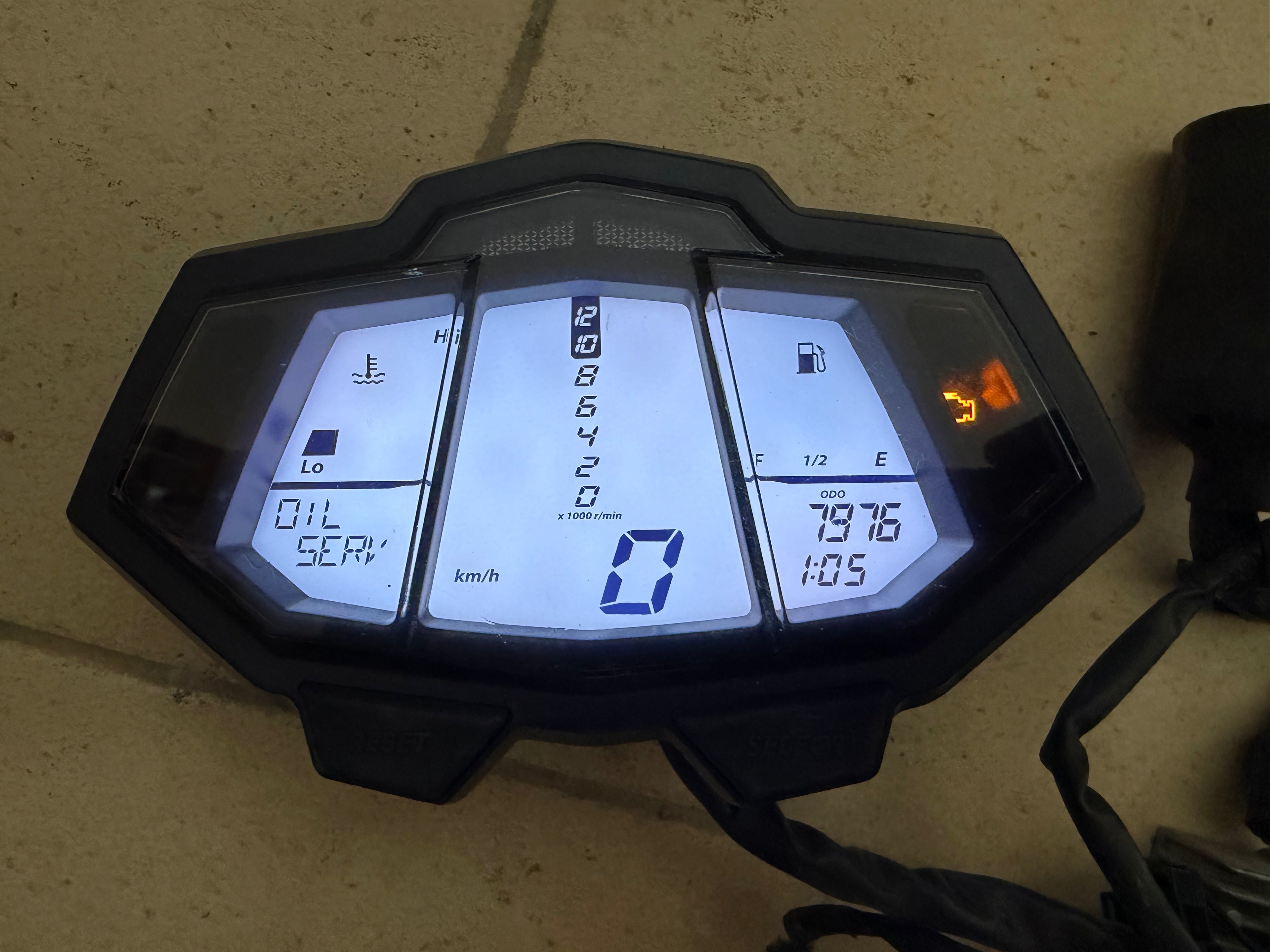 Compteur Yamaha MT125, YZF R125 Phase 2