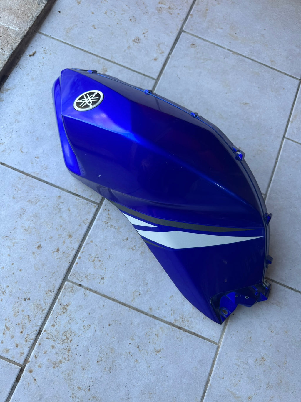 Carénage G réservoir Yamaha YZF R125 Phase 1