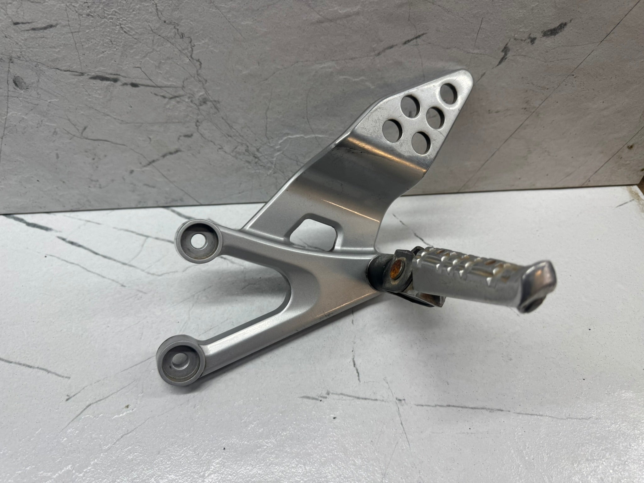 Platine avant G Yamaha YZF R125 Phase 2