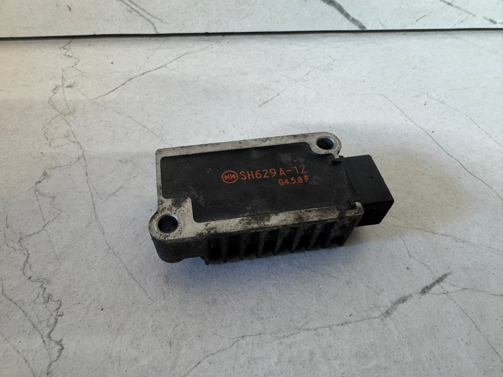 Regulateur tension Yamaha YZF R125 Phase 2